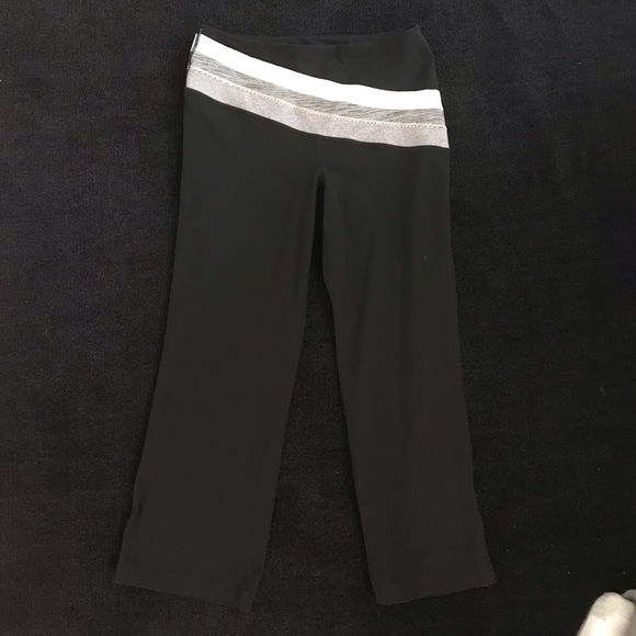 lululemon athletica Pants - Lululemon cropped leggings